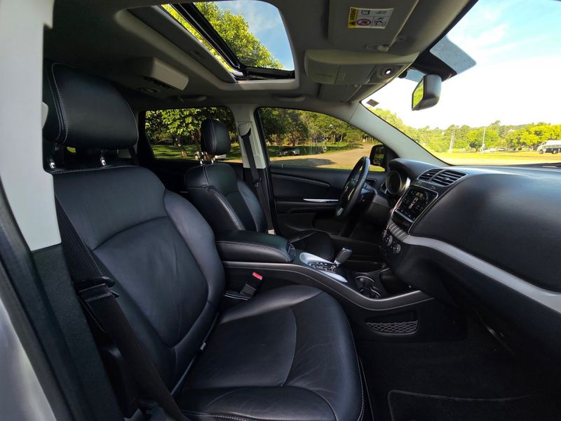 Fiat FREEMONT EMOT./PRECISION 2.4 16V 2014/2014 AUTO NÍVEL VEÍCULOS SANTA CRUZ DO SUL / Carros no Vale