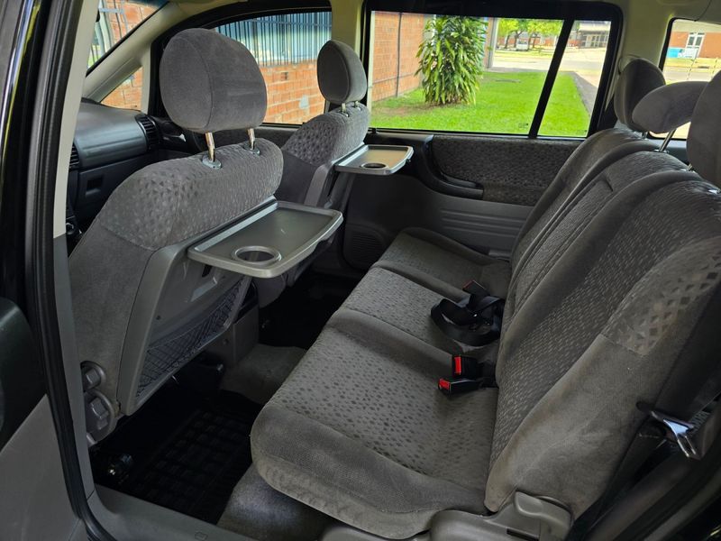 CHEVROLET Zafira Eleg.2.0 MPFI FlexPower 8V 2010/2010 AUTO NÍVEL VEÍCULOS SANTA CRUZ DO SUL / Carros no Vale CHEVROLET Zafira Eleg.2.0 MPFI FlexPower 8V 2010/2010 AUTO NÍVEL VEÍCULOS SANTA CRUZ DO SUL / Carros no Vale