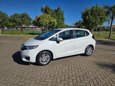 Honda Fit LX 1.5 Flexone 16V Mec. 2015/2016 AUTO NÍVEL VEÍCULOS SANTA CRUZ DO SUL / Carros no Vale