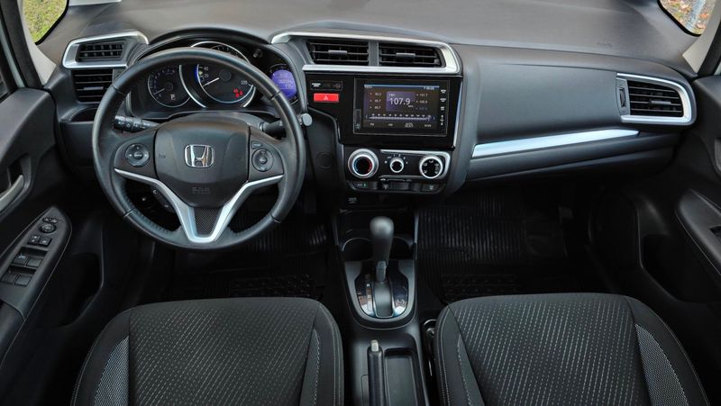 Honda WR-V EXL 1.5 Flexone 16V 2017/2018 AUTO NÍVEL VEÍCULOS SANTA CRUZ DO SUL / Carros no Vale Honda WR-V EXL 1.5 Flexone 16V 2017/2018 AUTO NÍVEL VEÍCULOS SANTA CRUZ DO SUL / Carros no Vale