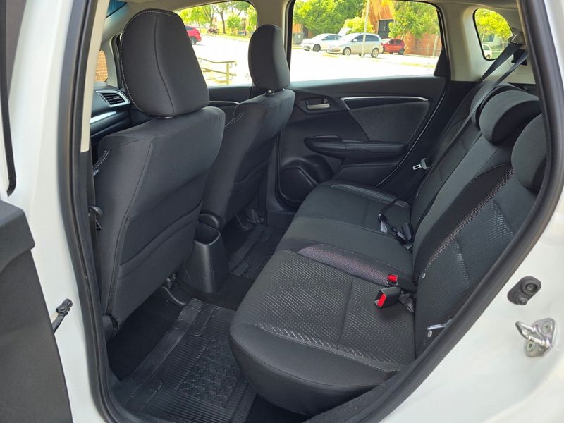 Honda WR-V EXL 1.5 Flexone 16V 2017/2018 AUTO NÍVEL VEÍCULOS SANTA CRUZ DO SUL / Carros no Vale Honda WR-V EXL 1.5 Flexone 16V 2017/2018 AUTO NÍVEL VEÍCULOS SANTA CRUZ DO SUL / Carros no Vale