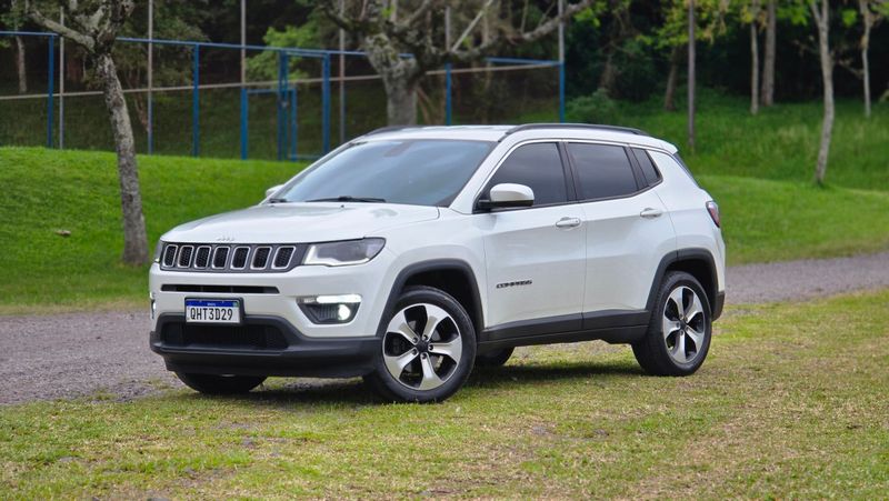Jeep COMPASS LONGITUDE 2.0 4×2 16V 2016/2017 AUTO NÍVEL VEÍCULOS SANTA CRUZ DO SUL / Carros no Vale Jeep COMPASS LONGITUDE 2.0 4×2 16V 2016/2017 AUTO NÍVEL VEÍCULOS SANTA CRUZ DO SUL / Carros no Vale