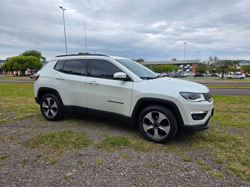 Jeep COMPASS LONGITUDE 2.0 4×2 16V 2016/2017 AUTO NÍVEL VEÍCULOS SANTA CRUZ DO SUL / Carros no Vale Jeep COMPASS LONGITUDE 2.0 4×2 16V 2016/2017 AUTO NÍVEL VEÍCULOS SANTA CRUZ DO SUL / Carros no Vale