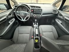 Honda Fit EX/S/EX 1.5 /one 16V 2016/2017 ATUAL VEÍCULOS VISTA ALEGRE DO PRATA / Carros no Vale