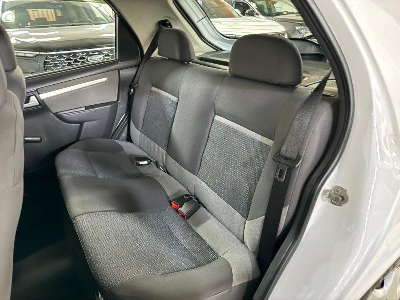 CHEVROLET CELTA 1.0 MPFI LT 8V 2014/2015 SUL SERRA MOTORS CAXIAS DO SUL / Carros no Vale