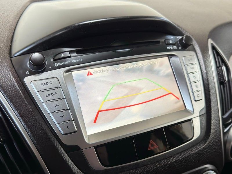 HYUNDAI IX35 2.0 MPI 4X2 16V 2012/2013 SUL SERRA MOTORS CAXIAS DO SUL / Carros no Vale HYUNDAI IX35 2.0 MPI 4X2 16V 2012/2013 SUL SERRA MOTORS CAXIAS DO SUL / Carros no Vale