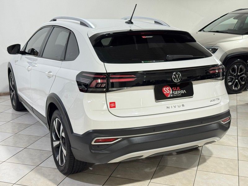 VOLKSWAGEN NIVUS 1.0 TSI HIGHLINE 2023/2024 SUL SERRA MOTORS CAXIAS DO SUL / Carros no Vale VOLKSWAGEN NIVUS 1.0 TSI HIGHLINE 2023/2024 SUL SERRA MOTORS CAXIAS DO SUL / Carros no Vale
