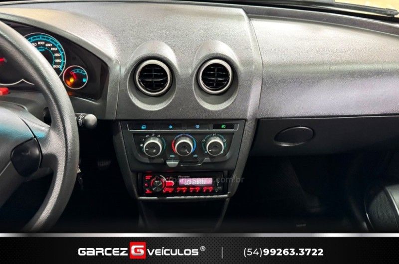 CHEVROLET CELTA 1.0 MPFI LT 8V 2013/2014 GARCEZ VEÍCULOS BENTO GONÇALVES / Carros no Vale