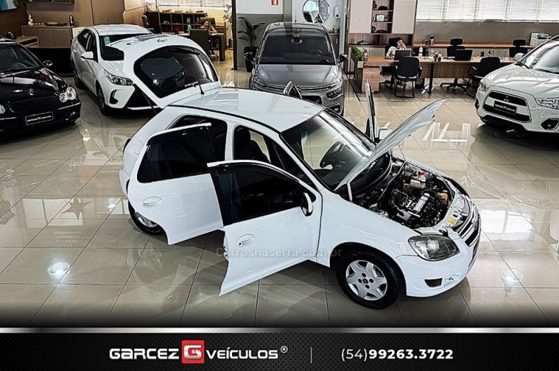 CHEVROLET CELTA 1.0 MPFI LT 8V 2013/2014 GARCEZ VEÍCULOS BENTO GONÇALVES / Carros no Vale