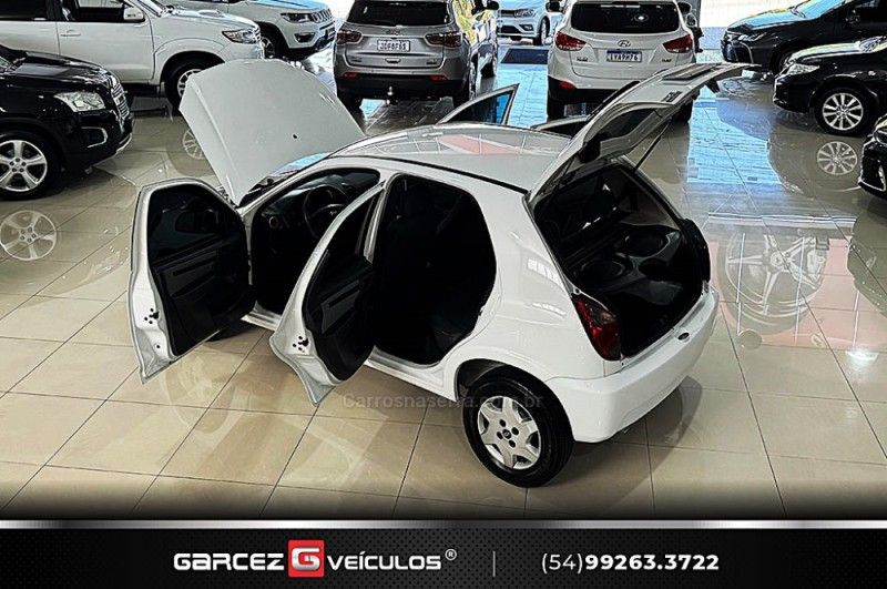 CHEVROLET CELTA 1.0 MPFI LT 8V 2013/2014 GARCEZ VEÍCULOS BENTO GONÇALVES / Carros no Vale
