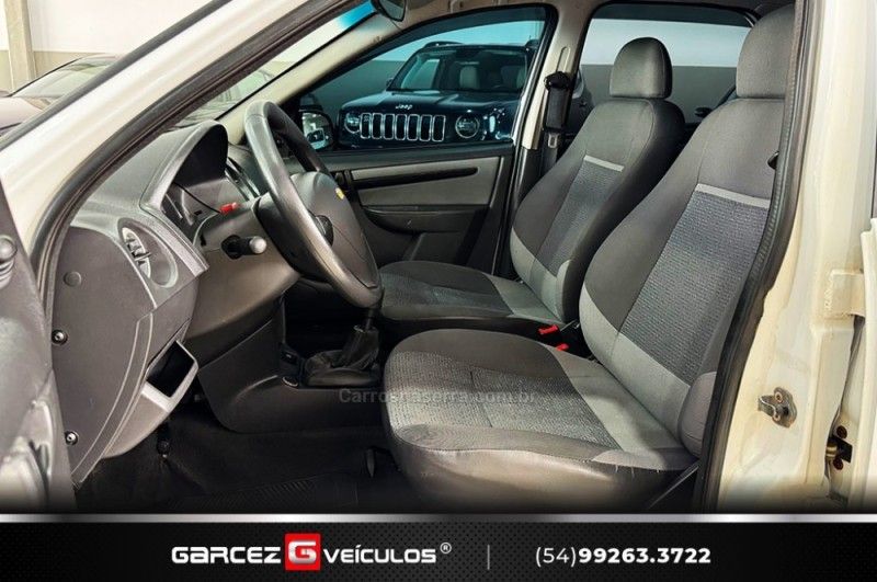 CHEVROLET CELTA 1.0 MPFI LT 8V 2013/2014 GARCEZ VEÍCULOS BENTO GONÇALVES / Carros no Vale