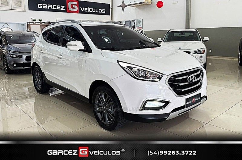 HYUNDAI IX35 2.0 GL 4X2 16V 2017/2018 GARCEZ VEÍCULOS BENTO GONÇALVES / Carros no Vale