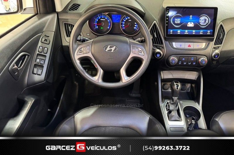 HYUNDAI IX35 2.0 GL 4X2 16V 2017/2018 GARCEZ VEÍCULOS BENTO GONÇALVES / Carros no Vale