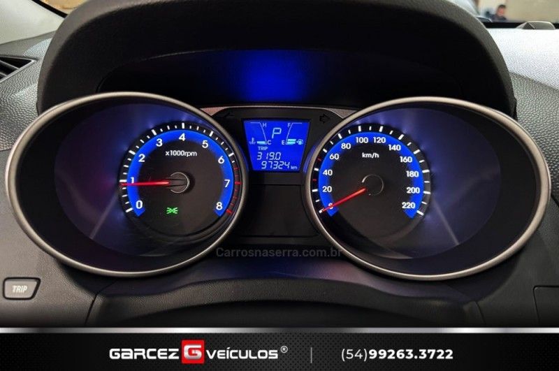 HYUNDAI IX35 2.0 GL 4X2 16V 2017/2018 GARCEZ VEÍCULOS BENTO GONÇALVES / Carros no Vale