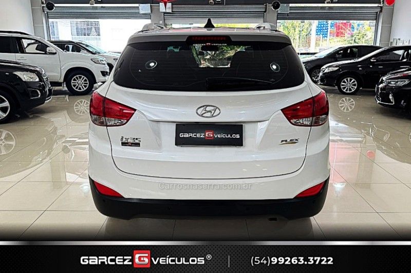 HYUNDAI IX35 2.0 GL 4X2 16V 2017/2018 GARCEZ VEÍCULOS BENTO GONÇALVES / Carros no Vale