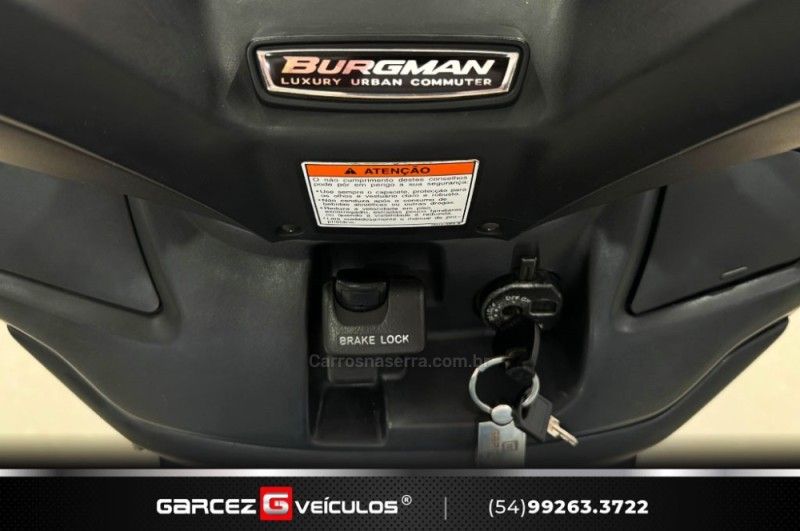 SUZUKI BURGMAN 400 2001/2001 GARCEZ VEÍCULOS BENTO GONÇALVES / Carros no Vale