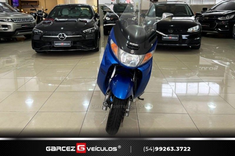 SUZUKI BURGMAN 400 2001/2001 GARCEZ VEÍCULOS BENTO GONÇALVES / Carros no Vale
