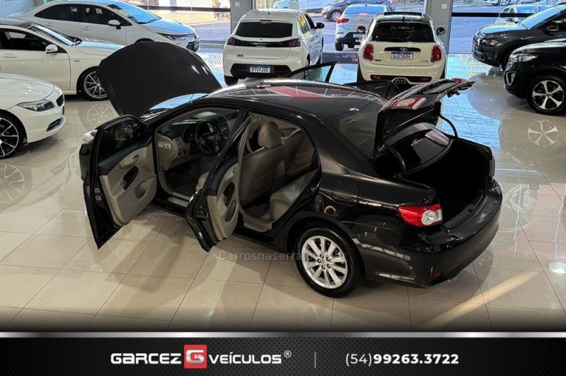 TOYOTA COROLLA 2.0 ALTIS 16V 2012/2013 GARCEZ VEÍCULOS BENTO GONÇALVES / Carros no Vale