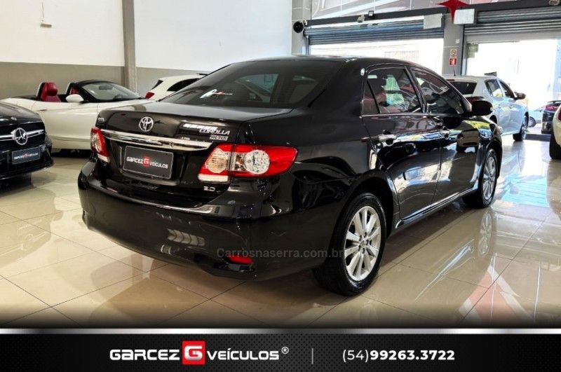 TOYOTA COROLLA 2.0 ALTIS 16V 2012/2013 GARCEZ VEÍCULOS BENTO GONÇALVES / Carros no Vale