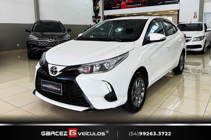TOYOTA YARIS 1.5 XS CONNECT SEDAN 16V 2022/2023 GARCEZ VEÍCULOS BENTO GONÇALVES / Carros no Vale