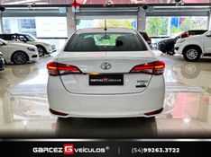 TOYOTA YARIS 1.5 XS CONNECT SEDAN 16V 2022/2023 GARCEZ VEÍCULOS BENTO GONÇALVES / Carros no Vale