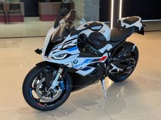 BMW S 1000 RR M CARBON 2024/2024 GRIFFCAR MULTIMARCAS DOIS IRMÃOS / Carros no Vale