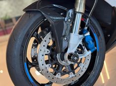 BMW S 1000 RR M CARBON 2024/2024 GRIFFCAR MULTIMARCAS DOIS IRMÃOS / Carros no Vale