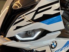 BMW S 1000 RR M CARBON 2024/2024 GRIFFCAR MULTIMARCAS DOIS IRMÃOS / Carros no Vale
