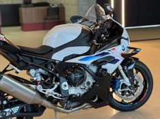 BMW S 1000 RR M CARBON 2024/2024 GRIFFCAR MULTIMARCAS DOIS IRMÃOS / Carros no Vale