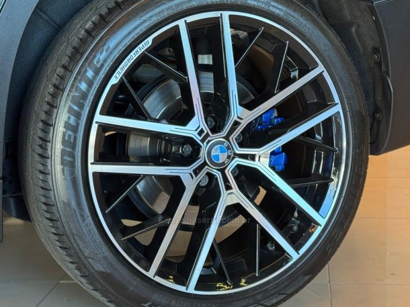 BMW X2 2.0 16V TURBO ACTIVEFLEX SDRIVE 20I 2018/2019 GRIFFCAR MULTIMARCAS DOIS IRMÃOS / Carros no Vale BMW X2 2.0 16V TURBO ACTIVEFLEX SDRIVE 20I 2018/2019 GRIFFCAR MULTIMARCAS DOIS IRMÃOS / Carros no Vale