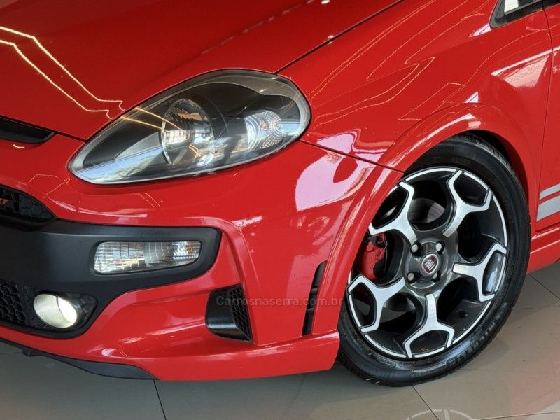 FIAT PUNTO 1.4 MPI 16V T-JET 2014/2014 GRIFFCAR MULTIMARCAS DOIS IRMÃOS / Carros no Vale