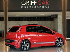 FIAT PUNTO 1.4 MPI 16V T-JET 2014/2014 GRIFFCAR MULTIMARCAS DOIS IRMÃOS / Carros no Vale