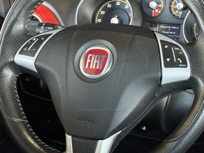 FIAT PUNTO 1.4 MPI 16V T-JET 2014/2014 GRIFFCAR MULTIMARCAS DOIS IRMÃOS / Carros no Vale