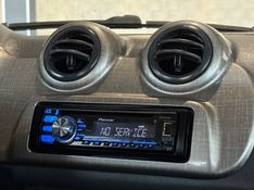 FIAT UNO 1.4 EVO WAY 8V 2014/2014 GRIFFCAR MULTIMARCAS DOIS IRMÃOS / Carros no Vale