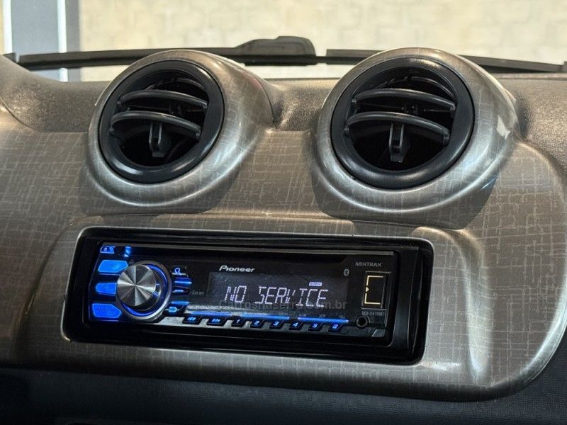 FIAT UNO 1.4 EVO WAY 8V 2014/2014 GRIFFCAR MULTIMARCAS DOIS IRMÃOS / Carros no Vale