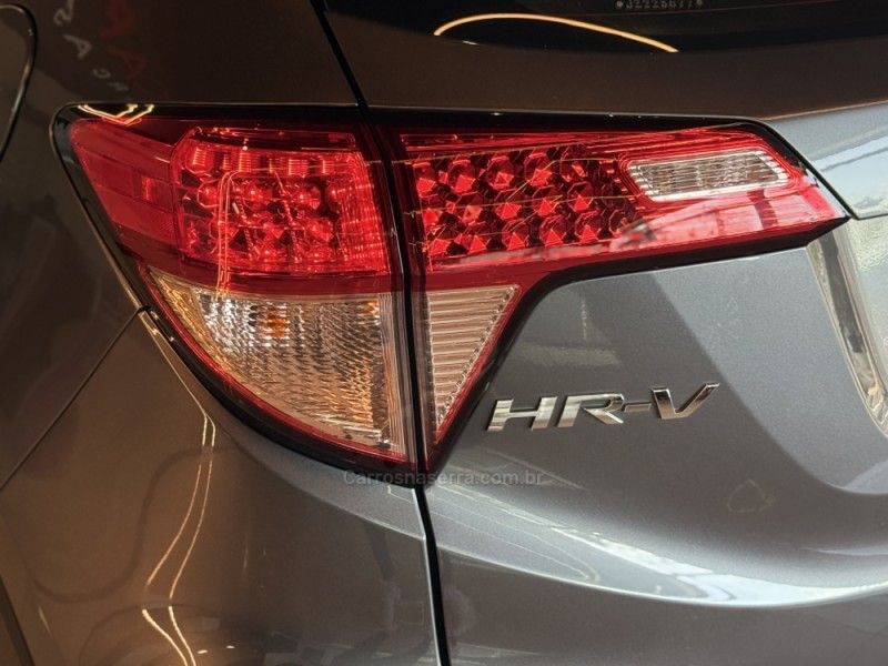 HONDA HR-V 1.8 16V EX 2018/2018 GRIFFCAR MULTIMARCAS DOIS IRMÃOS / Carros no Vale HONDA HR-V 1.8 16V EX 2018/2018 GRIFFCAR MULTIMARCAS DOIS IRMÃOS / Carros no Vale