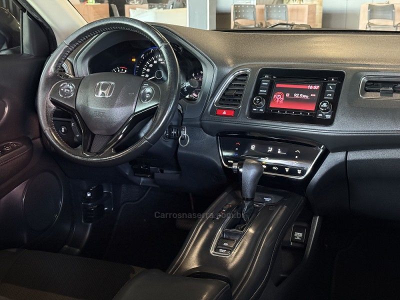 HONDA HR-V 1.8 16V EX 2018/2018 GRIFFCAR MULTIMARCAS DOIS IRMÃOS / Carros no Vale HONDA HR-V 1.8 16V EX 2018/2018 GRIFFCAR MULTIMARCAS DOIS IRMÃOS / Carros no Vale
