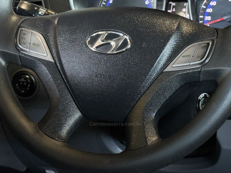 HYUNDAI HB20 1.6 PREMIUM 16V 2012/2013 GRIFFCAR MULTIMARCAS DOIS IRMÃOS / Carros no Vale HYUNDAI HB20 1.6 PREMIUM 16V 2012/2013 GRIFFCAR MULTIMARCAS DOIS IRMÃOS / Carros no Vale