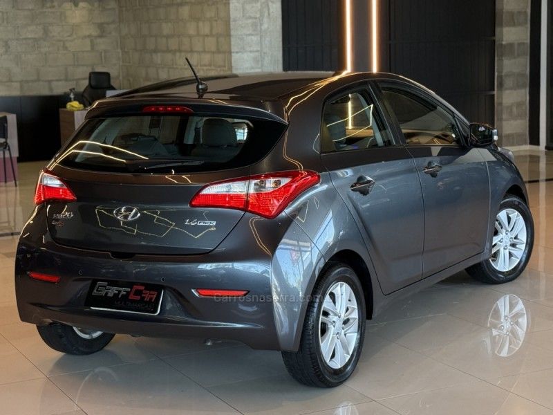 HYUNDAI HB20 1.6 PREMIUM 16V 2012/2013 GRIFFCAR MULTIMARCAS DOIS IRMÃOS / Carros no Vale HYUNDAI HB20 1.6 PREMIUM 16V 2012/2013 GRIFFCAR MULTIMARCAS DOIS IRMÃOS / Carros no Vale