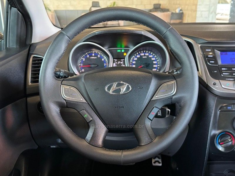 HYUNDAI HB20X 1.6 16V STYLE 2013/2014 GRIFFCAR MULTIMARCAS DOIS IRMÃOS / Carros no Vale HYUNDAI HB20X 1.6 16V STYLE 2013/2014 GRIFFCAR MULTIMARCAS DOIS IRMÃOS / Carros no Vale