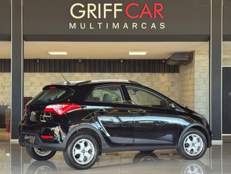 HYUNDAI HB20X 1.6 16V STYLE 2013/2014 GRIFFCAR MULTIMARCAS DOIS IRMÃOS / Carros no Vale HYUNDAI HB20X 1.6 16V STYLE 2013/2014 GRIFFCAR MULTIMARCAS DOIS IRMÃOS / Carros no Vale