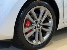 HYUNDAI I30 1.8 MPI 16V 2015/2016 GRIFFCAR MULTIMARCAS DOIS IRMÃOS / Carros no Vale