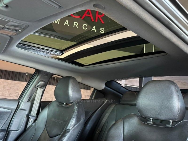 HYUNDAI VELOSTER 1.6 16V 3P 2012/2013 GRIFFCAR MULTIMARCAS DOIS IRMÃOS / Carros no Vale HYUNDAI VELOSTER 1.6 16V 3P 2012/2013 GRIFFCAR MULTIMARCAS DOIS IRMÃOS / Carros no Vale