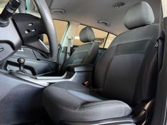 KIA SPORTAGE 2.0 LX2 OFF G4 2013/2014 GRIFFCAR MULTIMARCAS DOIS IRMÃOS / Carros no Vale