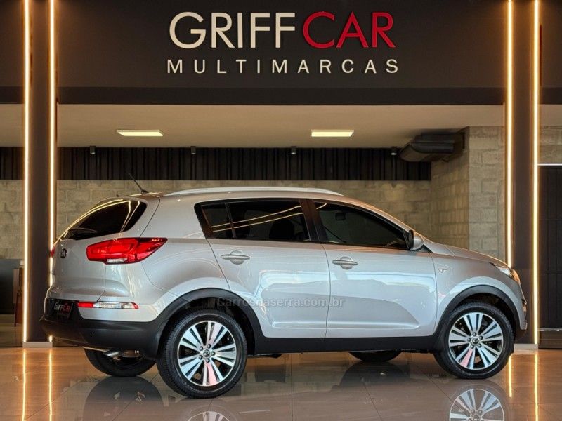 KIA SPORTAGE 2.0 LX2 OFF G4 2013/2014 GRIFFCAR MULTIMARCAS DOIS IRMÃOS / Carros no Vale