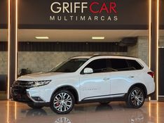 MITSUBISHI OUTLANDER 2.2 4X4 16V 2015/2016 GRIFFCAR MULTIMARCAS DOIS IRMÃOS / Carros no Vale