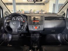 NISSAN TIIDA 1.8 SL 16V 2010/2011 GRIFFCAR MULTIMARCAS DOIS IRMÃOS / Carros no Vale