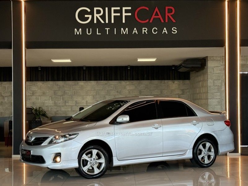 TOYOTA COROLLA 2.0 XRS 16V 2012/2013 GRIFFCAR MULTIMARCAS DOIS IRMÃOS / Carros no Vale