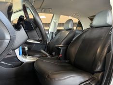 TOYOTA COROLLA 2.0 XRS 16V 2012/2013 GRIFFCAR MULTIMARCAS DOIS IRMÃOS / Carros no Vale