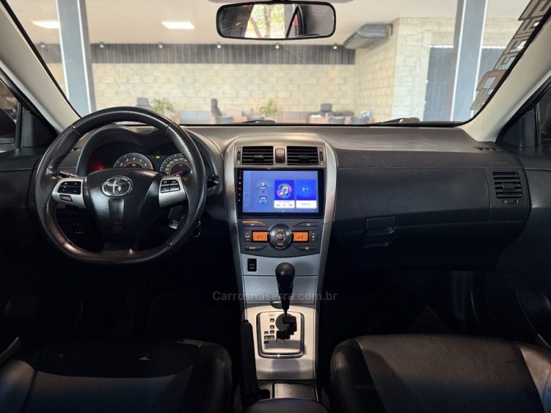 TOYOTA COROLLA 2.0 XRS 16V 2012/2013 GRIFFCAR MULTIMARCAS DOIS IRMÃOS / Carros no Vale